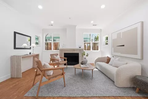 Living - 2291 Oaktree Dr 201, Mountain View, CA 94040 photo 3 of 3