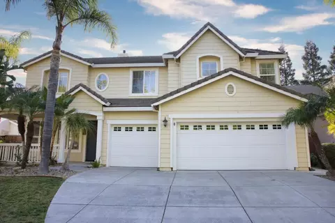 1030 Eastlake Cir, Tracy, CA 95304