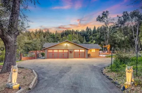 22108 Call Of The Wild Rd, Los Gatos, CA 95033