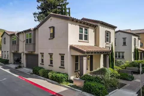 14 Catania Cmn, Fremont, CA 94536