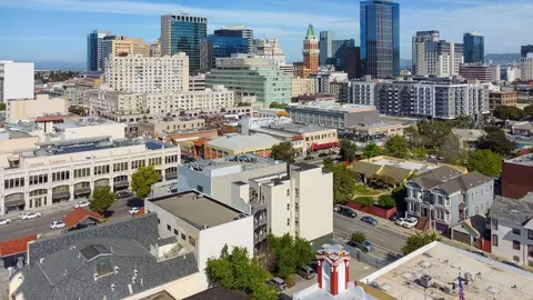 View/Area - 275 9th St 3, Oakland, CA 94607 photo 3 of 11