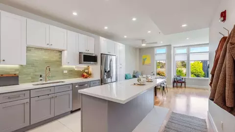 Kitchen - 275 9th St 3, Oakland, CA 94607 photo 1 of 5