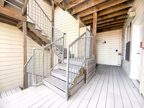 Exterior - 275 9th St 3, Oakland, CA 94607 photo 3 of 4