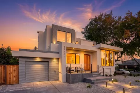 957 Clara Dr, Palo Alto, CA 94303