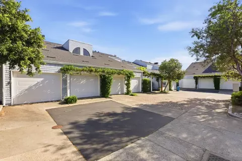 Exterior - 72 Cape Hatteras Ct, Redwood City, CA 94065 photo 4 of 7