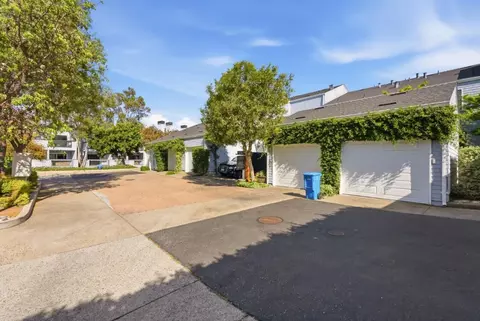 Exterior - 72 Cape Hatteras Ct, Redwood City, CA 94065 photo 5 of 7