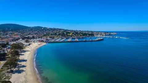 37 La Playa St 37, Monterey, CA 93940