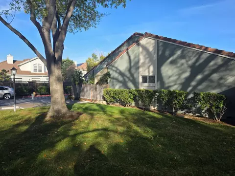 648 W Sunnyoaks Ave, Campbell, CA 95008