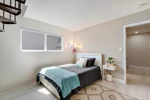 Bedroom - 587 Saint Andrews Dr, Aptos, CA 95003 photo 5 of 9