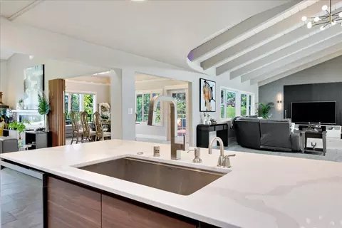 Kitchen - 587 Saint Andrews Dr, Aptos, CA 95003 photo 4 of 8
