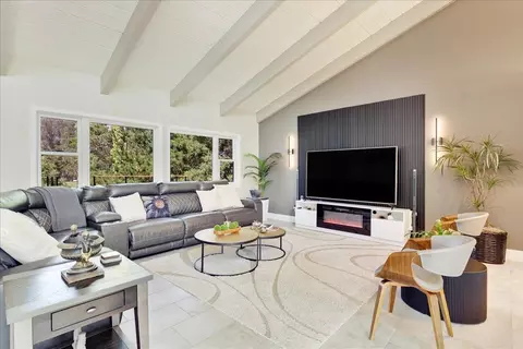 Living - 587 Saint Andrews Dr, Aptos, CA 95003 photo 4 of 11
