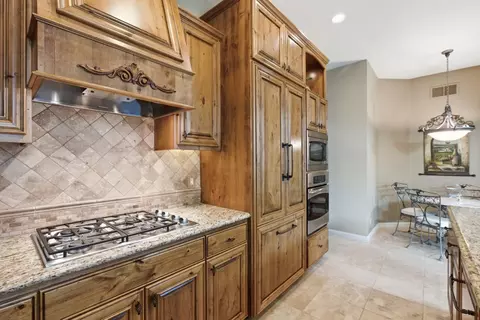 Kitchen - 9612 Eagle Hills Way, Gilroy, CA 95020 photo 5 of 6