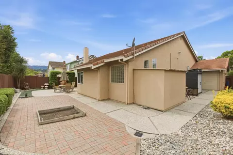 Exterior - 9612 Eagle Hills Way, Gilroy, CA 95020 photo 7 of 8