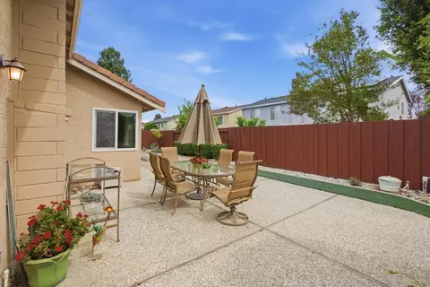 Exterior - 9612 Eagle Hills Way, Gilroy, CA 95020 photo 5 of 8