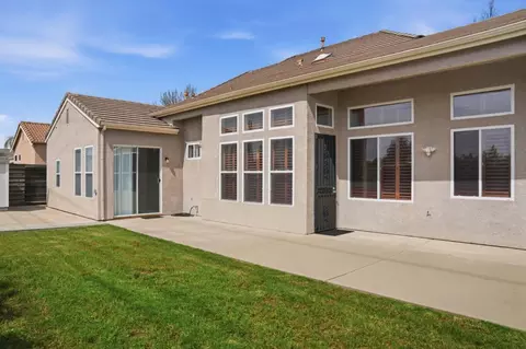 Exterior - 3216 Allan Adale Dr, Modesto, CA 95355 photo 6 of 7