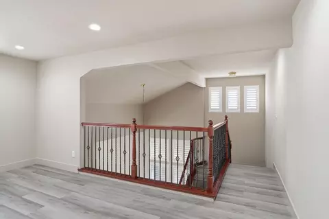 Entry Way - 3216 Allan Adale Dr, Modesto, CA 95355 photo 7 of 8
