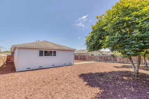 Exterior - 1163 Granada Ave, Salinas, CA 93906 photo 8 of 9