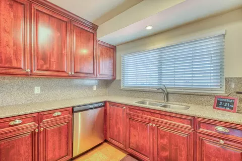 Kitchen - 1163 Granada Ave, Salinas, CA 93906 photo 2 of 4
