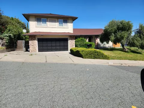 100 Yellowood Pl, Pittsburg, CA 94565