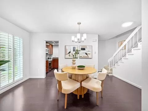 Dining - 201 Flynn Ave 13, Mountain View, CA 94043 photo 3 of 3