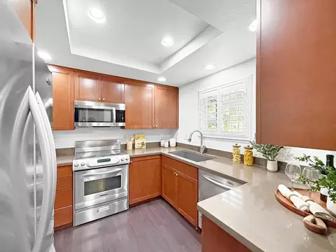 Kitchen - 201 Flynn Ave 13, Mountain View, CA 94043 photo 2 of 3