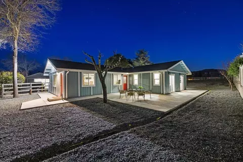 Exterior - 2180 Patton Ave, Napa, CA 94559 photo 2 of 10
