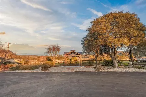 Exterior - 2180 Patton Ave, Napa, CA 94559 photo 9 of 10
