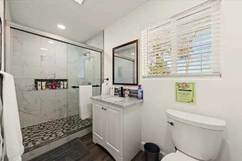 Bath - 2180 Patton Ave, Napa, CA 94559 photo 1 of 5