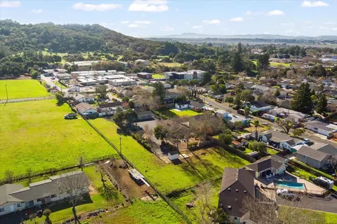 View/Area - 2180 Patton Ave, Napa, CA 94559 photo 9 of 9