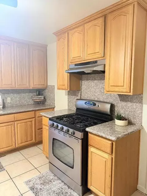 440 W 7th St, Gilroy, CA 95020 photo 4