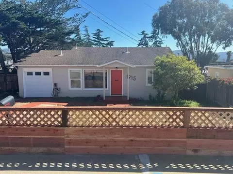 1915 Grandview St, Seaside, CA 93955