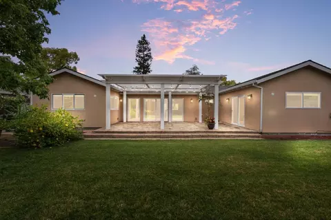 Exterior - 1824 Appletree Ln, Mountain View, CA 94040 photo 2 of 3