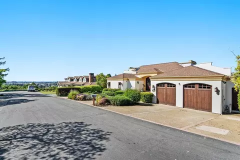 41 S Circle Dr, Santa Cruz, CA 95060