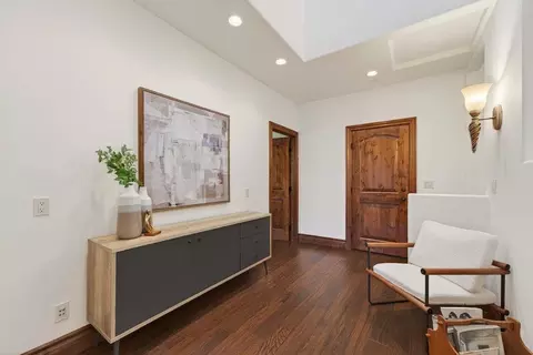 Entry Way - 41 S Circle Dr, Santa Cruz, CA 95060 photo 2 of 4