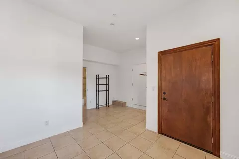 Entry Way - 41 S Circle Dr, Santa Cruz, CA 95060 photo 4 of 4