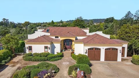 Exterior - 41 S Circle Dr, Santa Cruz, CA 95060 photo 2 of 7