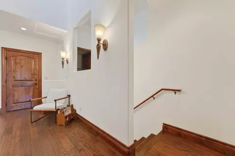 Entry Way - 41 S Circle Dr, Santa Cruz, CA 95060 photo 3 of 4