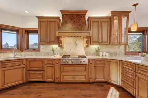 Kitchen - 41 S Circle Dr, Santa Cruz, CA 95060 photo 2 of 5