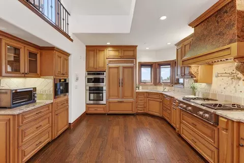 Kitchen - 41 S Circle Dr, Santa Cruz, CA 95060 photo 4 of 5