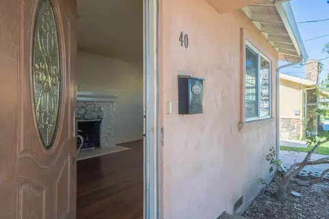 Entry Way - 40 Oak St, Salinas, CA 93901 photo 1 of 1