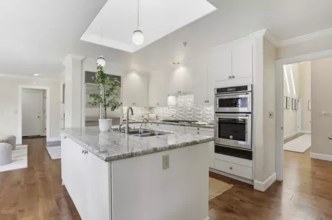 Kitchen - 25381 Markham Ln, Salinas, CA 93908 photo 2 of 4