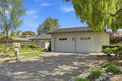 Exterior - 25381 Markham Ln, Salinas, CA 93908 photo 4 of 13