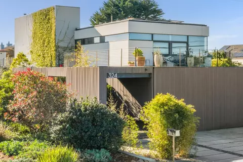 324 Kelly Ave, Half Moon Bay, CA 94019