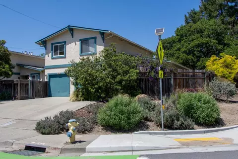 5489 Soquel Dr, Soquel, CA 95073