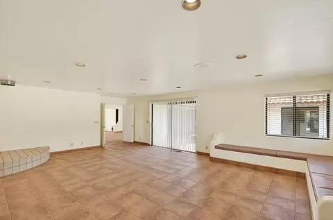Living - 31021 Camphora Rd, Soledad, CA 93960 photo 6 of 7