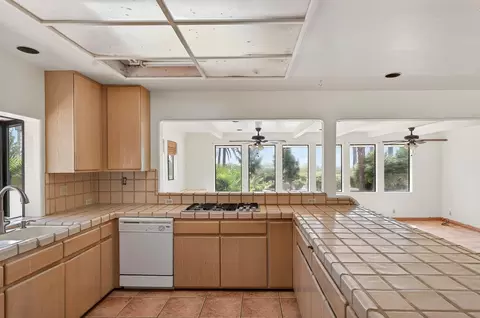 Kitchen - 31021 Camphora Rd, Soledad, CA 93960 photo 3 of 3
