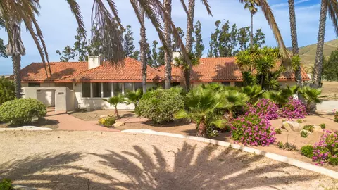 31021 Camphora Rd, Soledad, CA 93960
