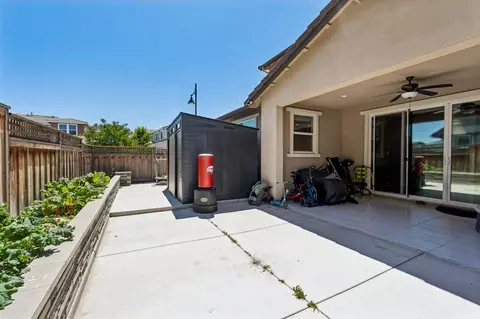 Exterior - 2603 Mulholland Dr, Lathrop, CA 95330 photo 3 of 14
