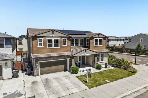 Exterior - 2603 Mulholland Dr, Lathrop, CA 95330 photo 8 of 14
