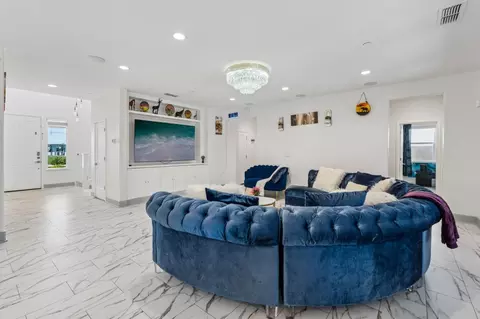 Living - 2603 Mulholland Dr, Lathrop, CA 95330 photo 2 of 3